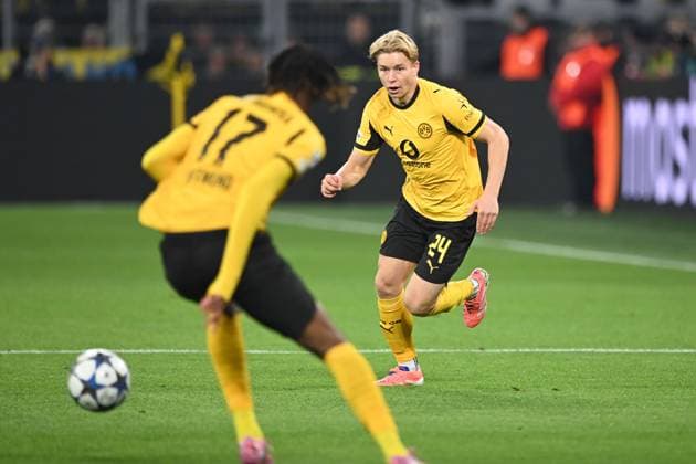 Daniel SVENSSON DO Action, single action, front Carney CHUKWUEMEKA DO Football UEFA Champions League Group Stage 2 Matchday Borussia Dortmund DO Atletic Bilbao 4 1 on 01 10 2025 in Dortmund Germany UEFA regulations prohibit any use of photographs as image sequences and or quasi video Â