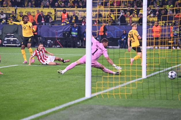 Carney CHUKWUEMEKA DO scores the goal to make it 2 0, against goalkeeper UNAI SIMON Athletic Bilbao Football UEFA Champions League Group Stage 2 Matchday Borussia Dortmund DO Athletic Bilbao 4 1 on 01 10 2025 in Dortmund Germany UEFA regulations prohibit any use of photographs as image sequences and or quasi video Â