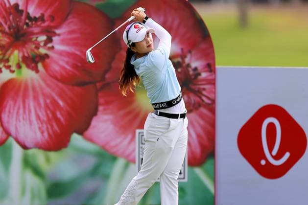 October 1, 2025 - Hye-Jin Choi tees off during the first round of the 2025 LOTTE Championship Presented By Hoakalei at Hoakalei Country Club in Ewa Beach, HI - CSM Ewa Beach USA - ZUMAc04_ 20251001_zma_c04_250 Copyright: xAndrewxLeex