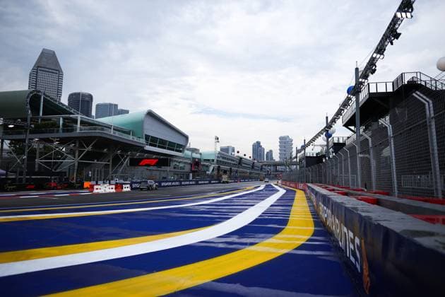 F1 - SINGAPORE GRAND PRIX 2025 General view of the main Straight of the Marina Bay Street Circuit during the 2025 Formula 1 Singapore Grand Prix, 18th round of the 2025 FIA Formula One World Championship, WM, Weltmeisterschaft from October 3 to 5, 2025 on the Marina Bay Street Circuit, in Singapore - SingaporeSingapore  Copyright: xEricxAlonsox