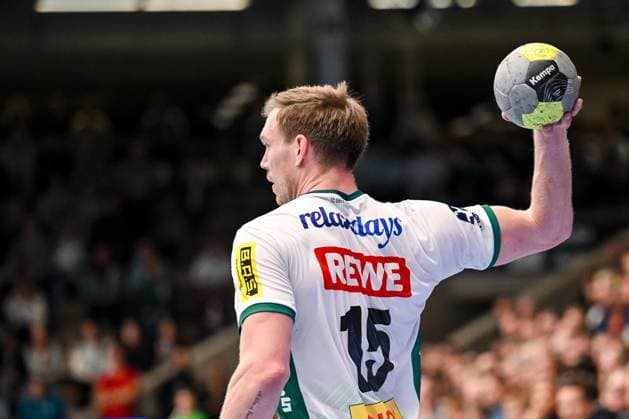 Goeppingen, Deutschland, 01.10.25: Adam Lönn (SC DHfK Leipzig) in Aktion, am Ball, Einzelaktion waehrend des DHB Pokal 2 Runde Spiels zwischen FRISCH AUF! Goeppingen vs SC DHfK Leipzig in der EWS Arena am 01. Oktober 2025 in Goeppingen, Deutschland. (Foto von Harry Langer DeFodi Images) Goeppingen, Germany, 01.10.25: Adam Lönn (SC DHfK Leipzig) controls the Ball during the DHB Pokal 2 Runde match between FRISCH AUF! Goeppingen vs SC DHfK Leipzig at EWS Arena on October 1, 2025 in Goeppingen, Germany. (Photo by Harry Langer DeFodi Images) (Photo by Harry Langer DeFodi Images) Goeppingen, Germany, 01 10 25 Adam Lönn SC DHfK Leipzig in action, on the ball, single action during the DHB Pokal 2 round match between FRISCH AUF Goeppingen vs SC DHfK Leipzig at EWS Arena on October 01, 2025 in Goeppingen, Germany Photo by Harry Langer DeFodi Images Goeppingen, Germany, 01 10 25 Adam Lönn SC DHfK Leipzig controls the Ball during the DHB Pokal 2 Runde match between FRISCH AUF Goeppingen vs SC DHfK Leipzig at EWS Arena on October 1, 2025 in Goeppingen, Germany Photo by Harry Langer DeFodi Images Photo by Harry Langer DeFodi Images
