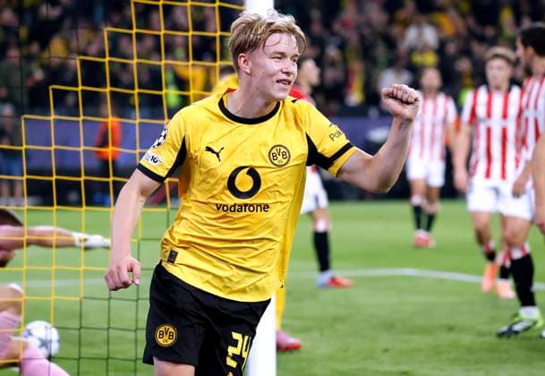 SVENSSON Daniel Team Borussia Dortmund cheers after his goal for 1 0 UEFA Champions League season 2025 2026 preliminary round match BVB Athletic Bilbao 4 1 on 01 10 2025 in Dortmund DFL REGULATIONS PROHIBIT ANY USE OF PHOTOGRAPHS as IMAGE SEQUENCES and or QUASI VIDEO Copyright: xLacixPerenyix