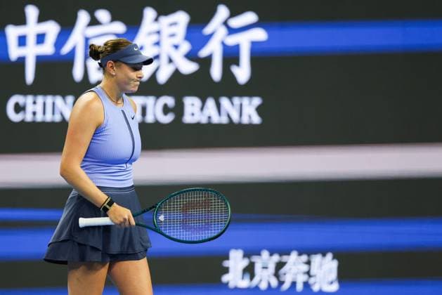 BEIJING, CHINA - OCTOBER 02: Amanda Anisimova of the United States competes in the Women s Singles Quarterfinal match against Jasmine Paolini of Italy on day 11 of the 2025 China Open at the National Tennis Center on October 2, 2025 in Beijing, China.  Copyright: xVCGx 111594636765