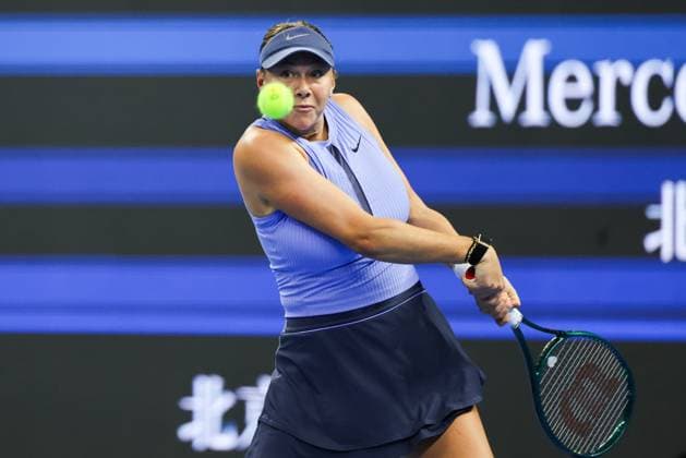 BEIJING, CHINA - OCTOBER 02: Amanda Anisimova of the United States competes in the Women s Singles Quarterfinal match against Jasmine Paolini of Italy on day 11 of the 2025 China Open at the National Tennis Center on October 2, 2025 in Beijing, China.  Copyright: xVCGx 111594636824