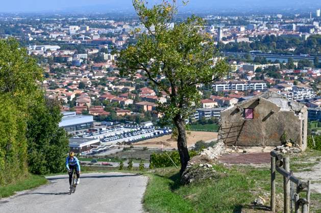 UEC 2025 Road European Championship, EM, Europameisterschaft Drome-Ardeche Media Activities 02 10 2025 LORIOL-SUR-DROME, FRANCE - OCTOBER 02 : Evenepoel Remco (Belgium) pictured during a training session ahead of the Men Elite cycling road race of the 2025 UEC Road European Championship Drome-Ardeche 10th edition an UCI Continental Championships cycling race on October 2, 2025 in Loriol-sur-Drome, France, 02 10 2025 Loriol-sur-Drome France  Copyright: xVincentxKalutx