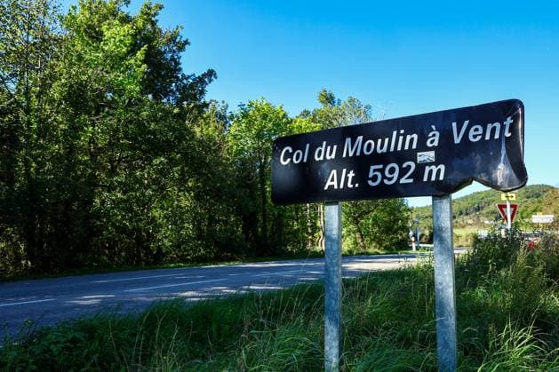 Col du Moulin Ã Vent signing board pictured during a training session on the track of the UEC road European cycling championships, on Thursday 02 October 2025 in Loriol-sur-Drome, France. The European cycling championships Drome-Ardeche takes place from 1 to 5 October, France. DAVIDxPINTENS  x135914871x