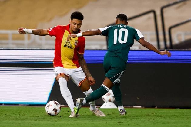 ATHENS , 02-10-2025 , Olympic Athletic Center of Athens Spyros Louis , season 2025 2026 , UEFA Europa League League phase . match between Panathinaikos and Go Ahead Eagles, Picture shows GA Eagles player Richonell Margaret and Panathinaikos player Martins Mateus Cardoso TETE Panathinaikos - Go Ahead Eagles  x31323017x Copyright: