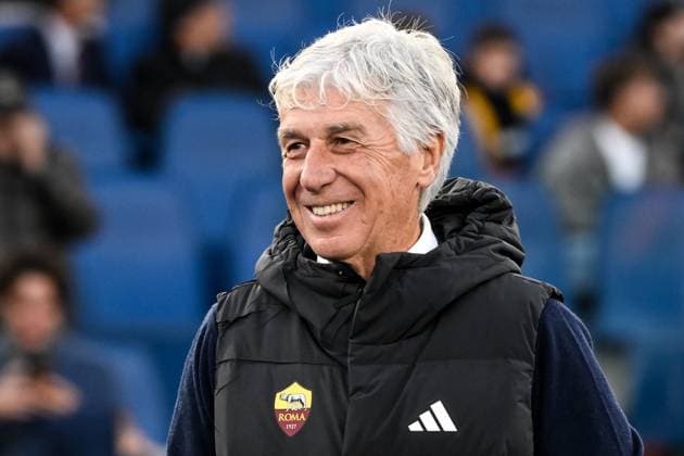 Gian Piero Gasperini, head coach of AS Roma looks on during the UEFA Europa League 2025 2026 football match between AS Roma and LOSC Lille at Stadio Olimpico in Rome (Italy), October 2, 2025. andreaxstaccioli
