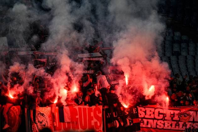 Fans of Lille cheer on during the UEFA Europa League 2025 2026 football match between AS Roma and LOSC Lille at Stadio Olimpico in Rome (Italy), October 2, 2025. andreaxstaccioli