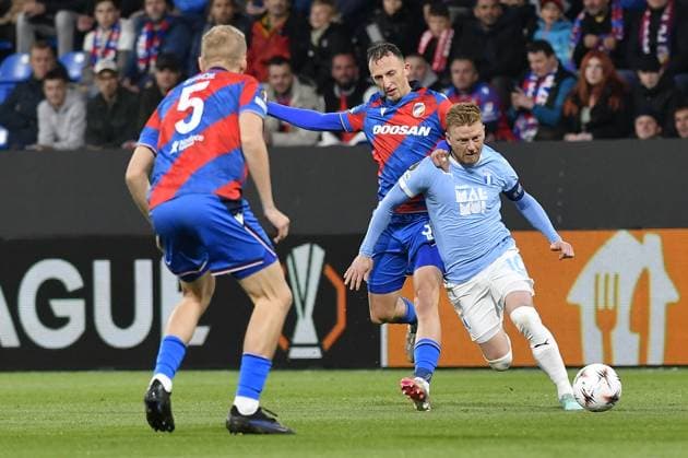 L-R Karel Spacil (Plzen), Matej Valenta (Plzen) and Anders Christiansen (Malmo) in action during the UEFA Europa League, 2nd round match: FC Viktoria Plzen vs Malmo FF, in Pilsen, Czech Republic, on October 2, 2025. (CTKxPhoto MiroslavxChaloupka) CTKPhotoP2025100207134  CTKPhotoP2025100207134