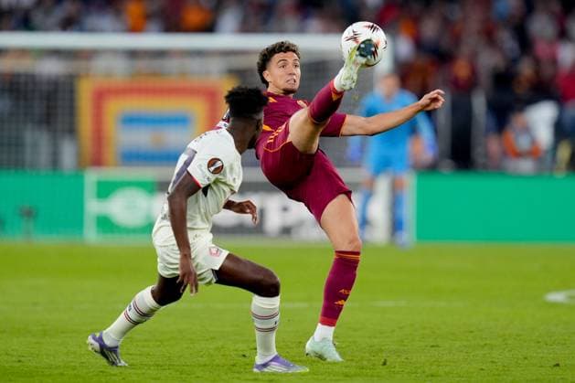 AS Roma v LOSC Lille - UEFA Europa League 2025 26 League Phase MD2 Neil El Aynaoui of AS Roma looks on during the UEFA Europa League MD2 match between AS Roma and LOSC Lille at Stadio Olimpico on October 2, 2025 in Rome, Italy. Rome Stadio Olimpico Lazio Italy Copyright: xGiuseppexMaffiax 251002_UEL_ROMA-LILLE6617