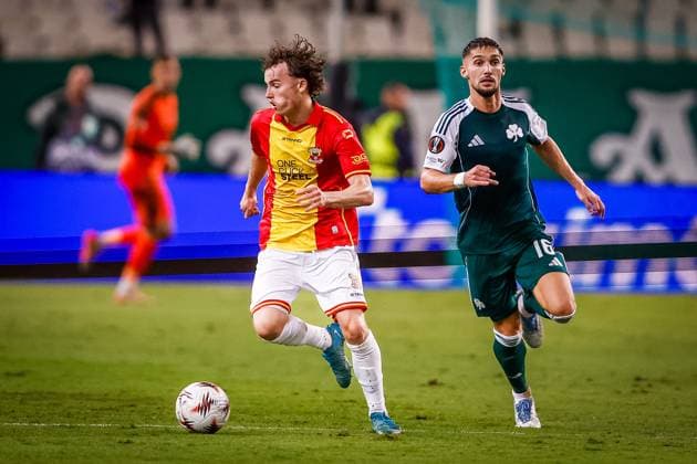 ATHENS , 02-10-2025 , Olympic Athletic Center of Athens Spyros Louis , season 2025 2026 , UEFA Europa League League phase . match between Panathinaikos and Go Ahead Eagles, Picture shows GA Eagles player Jakob Breum Panathinaikos - Go Ahead Eagles  x31323350x Copyright: