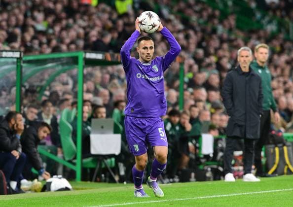 Celtic FC v S.C. Braga - UEFA Europa League GLASGOW, SCOTLAND - OCTOBER 02: Braga s Leonardo Lelo during the UEFA Europa League match, round 2 of 8 between Celtic FC and S.C. Braga at Celtic Park, on 2nd October 2025 in Glasgow, Scotland. Mark Runacles Anadolu Glasgow United Kingdom. Editorial use only. Please get in touch for any other usage.  Copyright: x2025xAnadoluxMarkxRunaclesx