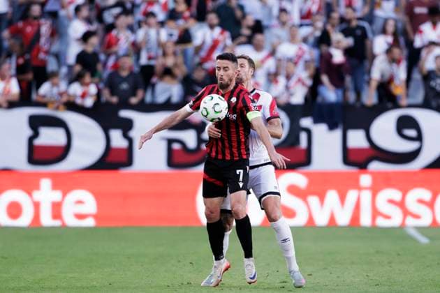 UEFA conference league - Rayo Vallecano vs KF Shkendija MADRID, SPAIN - October2:Besart Ibraimi of Shkendija and Florian Lejeune of Rayo Vallecano fight for the ball during the UEFA conference league 2025 26 match between Rayo Vallecano and KF Shkendija at Vallecas Stadium in Madrid. (Photo by Guillermo Martinez) Madrid Vallecas Stadium Spain Copyright: xGuillermoxMartinezx