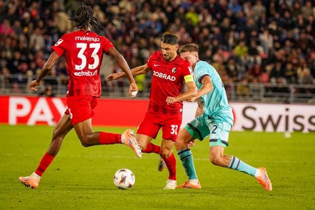 Football UEFA Europa League 2025 26, Matchday 2 FC Bologna vs SC Freiburg Renato Dall Ara Bologna, Italy Emil Holm Bologna, 2 Vincenzo Grifo SC Freiburg, 32 Bologna Metropolitan City of Bologna Italy Copyright: xJOERANxSTEINSIEKx