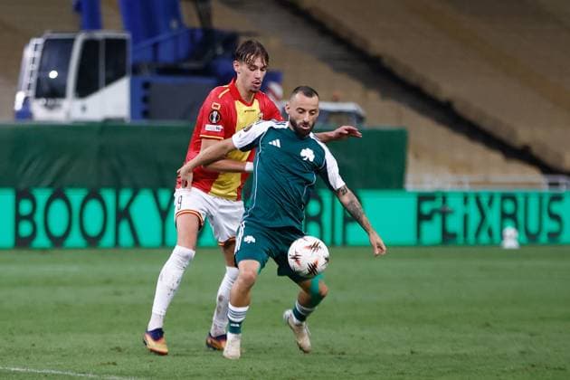 ATHENS , 02-10-2025 , Olympic Athletic Center of Athens Spyros Louis , season 2025 2026 , UEFA Europa League League phase . match between Panathinaikos and Go Ahead Eagles, Picture shows GA Eagles player Milan Smit Panathinaikos - Go Ahead Eagles  x31324193x Copyright: