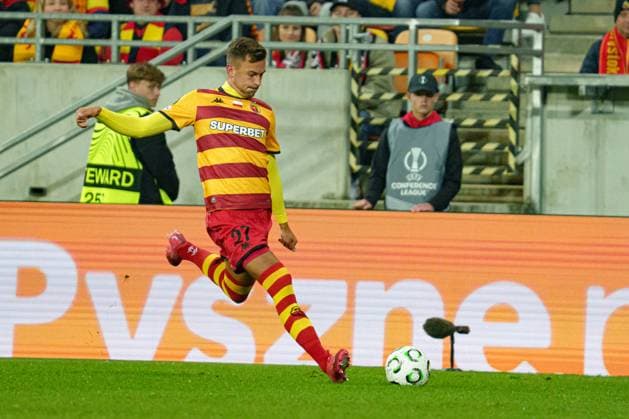 Bartlomiej Wdowik seen during UEFA Conference League game between Jagiellonia Bialystok and Hamrun Spartans FC (Lukasz Germaniuk Ball Raw Images) Bialystok Municipal Stadium Poland Copyright: xLukaszxGermaniukx lukaszgermaniuk_jagiellonia_hamrun_2526-16