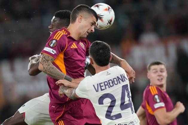 Roma™s Gianluca Mancini during the Uefa Europa League soccer match between Roma and Lille at the Olympic Stadium in Rome, Italy - Thursday, October 2, 2025. - Soccer .  Copyright: xAlfredoxFalcone LaPressex