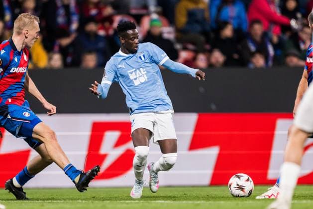 251002 Salifou Soumah of Malmö FF during the UEFA Europa League football match between Viktoria Plzen and Malmö FF on October 2, 2025 in Plzen Photo Petter Arvidson BILDBYRAN kod PA PA1092 fotboll football soccer fotball uefa europa league europa league viktoria plzen malmö ff bbeng  Copyright: PETTERxARVIDSON BB251002PA183