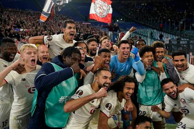 Berke Ozer of LOSC Lille and team mates celebrate at the end of the UEFA Europa League 2025 2026 football match between AS Roma and LOSC Lille at Stadio Olimpico in Rome (Italy), October 2, 2025. antoniettaxbaldassarre