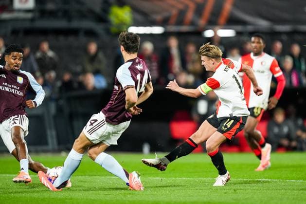 UEFA Europa League: Feyenoord Rotterdam v Aston Villa F.C. Rotterdam - Sem Steijn of Feyenoord during the second match of the UEFA Europa League 2025 2026. The match is set between Feyenoord Rotterdam and Aston Villa F.C. at Stadion Feijenoord De Kuip on 2 October 2025 in Rotterdam, The Netherlands. Copyright: xYannickxVerhoevenx