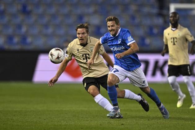 Ferencvaros Stefan Gartenmann and Genk s Patrik Hrosovsky fight for the ball during a soccer game between Belgian KRC Genk and Hungarian Ferencvarosi TC, on Thursday 02 October 2025, in Genk, in the second game (out of 8) in the league phase of the UEFA Europa League competition. JOHAN EYCKENS JohanxEyckens  x135937660x