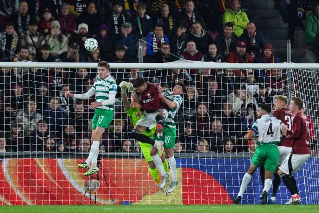UEFA Europa Conference League Group Phase, Stadion Letna, Prague, Czech Republic 2 10 2025 Sparta Praha vs Shamrock Rovers Rovers Matt Healy heads clear Matt Healy heads clear 2 10 2025  Copyright: x INPHO RyanxByrnex RB1_4356