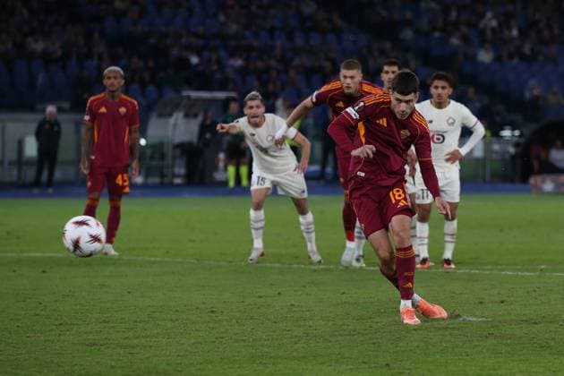 02.10.2025 Europa League Fase a Gironi : Roma vs Lille Nella foto: Matias Soule terzo rigore& xD;(Foto Gino Mancini)  Copyright: xGinoxMancini IPAxSportx xipa-agency.netx xx IPA_66056680 IPA_Agency_IPA66056680