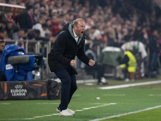 Ludovic Magnin FC Basel, Head coach, Coach gesticulates, SUI, FC Basel vs VfB Stuttgart, Football, UEFA Europa League, Men, Matchday 2, 2025 2026 season, 02 10 2025, SUI, FC Basel vs VfB Stuttgart, Football, UEFA Europa League, Men, Matchday 2, 2025 2026 season, 02 10 2025 Basel Copyright: xEibner-Pressefoto WolfgangxFrankx EP_WFK