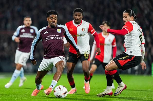 UEFA Europa League: Feyenoord Rotterdam v Aston Villa F.C. Rotterdam - Ian Maatsen of Aston Villa, Anis Hadj Moussa of Feyenoord during the second match of the UEFA Europa League 2025 2026. The match is set between Feyenoord Rotterdam and Aston Villa F.C. at Stadion Feijenoord De Kuip on 2 October 2025 in Rotterdam, The Netherlands. Copyright: xTomxBodex