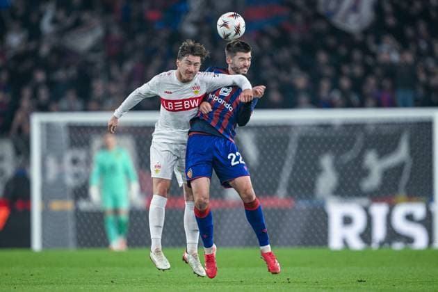 UEFA Europa League FC Basel vs VfB Stuttgart on 02 10 2025 at St Jakob Park imm Basel Angelo Stiller Stuttgart in a duel against Leo Leroy FC Basel MT