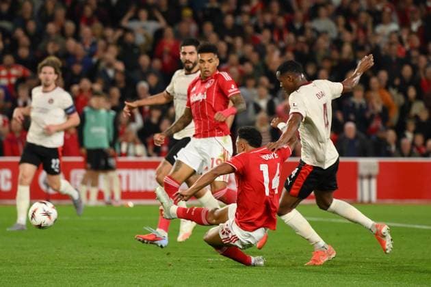 Nottingham Forest FC v FC Midtjylland - UEFA Europa League 2025 26 League Phase MD2 Dan Ndoye of Nottingham Forest scores a goal to make it 1-1 during the UEFA Europa League match between Nottingham Forest and FC Midtjylland at the City Ground in Nottingham, England, on October 2, 2025. Nottingham Nottinghamshire United Kingdom  Copyright: xMIxNewsx originalFilename:fletcher-nottingh251002_npe2q.jpg