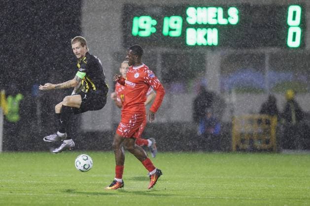 UEFA Europa Conference League Group Phase, Tallaght Stadium, Dublin 2 10 2025 Shelbourne vs BK Hacken BK Hacken s Simon Gustafson and Shelbourne s Mipo Odubeko Simon Gustafson and Mipo Odubeko 2 10 2025  Copyright: x INPHO LaszloxGeczox 0N8A0354
