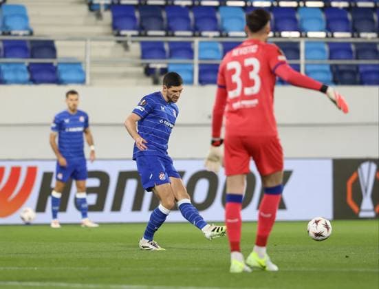 Maccabi Tel-Aviv FC and GNK Dinamo Zagreb - UEFA Europa League 2025 26 League Phase MD2 Scott McKenna of GNK Dinamo Zagreb pass the ball during the UEFA Europa League 2025 26 League Phase MD2 match between Maccabi Tel-Aviv FC and GNK Dinamo Zagreb at TSC Arena on October 2, 2025 in Backa Topola, Serbia.  SlobodanxSandic PIXSELL