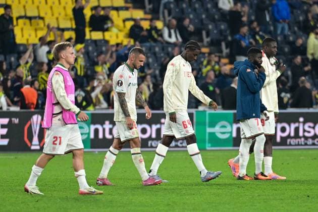 Fenerbahce v Nice - UEFA Europa League ISTANBUL, TURKIYE - OCTOBER 2: Players of Nice are seen after UEFA Europa League football match between Fenerbahce and Nice at Chobani Stadium in Istanbul, Turkiye on October 2, 2025 Serhat Cagdas Anadolu Istanbul Turkey. Editorial use only. Please get in touch for any other usage.  Copyright: x2025xAnadoluxSerhatxCagdasx