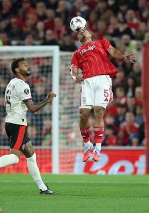 Nottingham Forest v FC Midtjylland UEFA Europa League Murillo of Nottingham Forest heads the ball during the UEFA Europa League match at the City Ground, Nottingham UK Newspapers OUT Copyright: xAndyxSumnerx FIL-22309-0021