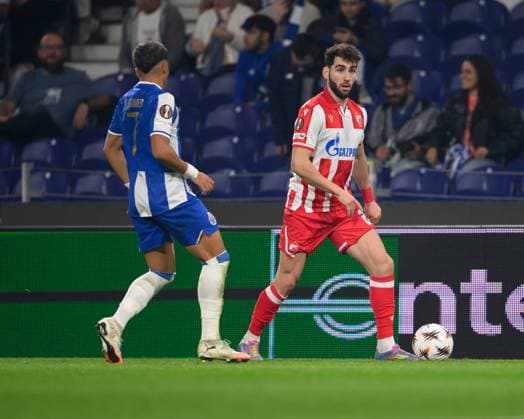 October 2, 2025, Porto, Porto, Portugal: NAIR TIKNIZYAN from Red Star Belgrade FK seen on action during the UEFA Europe League 2025 26 match between FC Porto and Red Star Belgrade FK on October 02, 2025 at EstoÂ¡dio do Dragao, Porto, Portugal Porto Portugal - ZUMAl192 20251002_zsp_l192_001 Copyright: xMiguelxLemosx