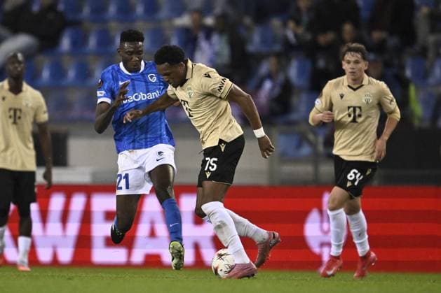 Genk s Ibrahima Sory Bangoura and Ferencvaros Lenny Joseph fight for the ball during a soccer game between Belgian KRC Genk and Hungarian Ferencvarosi TC, on Thursday 02 October 2025, in Genk, in the second game (out of 8) in the league phase of the UEFA Europa League competition. JOHAN EYCKENS JohanxEyckens  x135939807x
