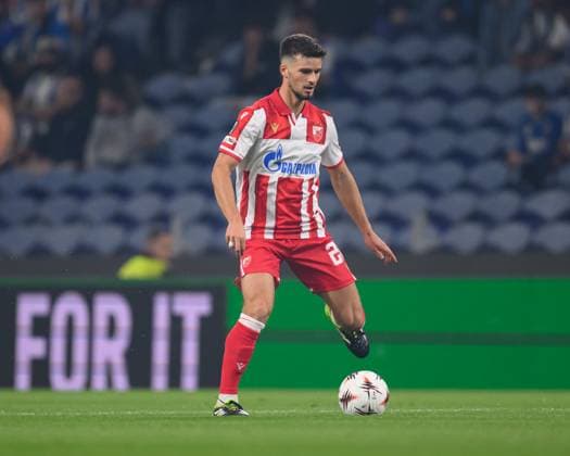 October 2, 2025, Porto, Porto, Portugal: TOMAS HANDEL from Red Star Belgrade FK seen on action during the UEFA Europe League 2025 26 match between FC Porto and Red Star Belgrade FK on October 02, 2025 at EstoÂ¡dio do Dragao, Porto, Portugal Porto Portugal - ZUMAl192 20251002_zsp_l192_016 Copyright: xMiguelxLemosx