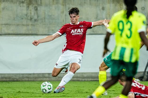2025-10-02 AEK Larnaca FC v AZ Alkmaar - UEFA Conference League 2025 26 League Phase MD1 LARNACA, CYPRUS - OCTOBER 2: Wouter Goes of AZ Alkmaar shoots during the UEFA Conference League 2025 26 League Phase MD1 match between AEK Larnaca FC and AZ Alkmaar at AEK Arena on October 2, 2025 in Larnaca, Cyprus. Larnaca AEK Arena Cyprus Content not available for redistribution in The Netherlands directly or indirectly through any third parties. Copyright: xEdxvanxdexPolx