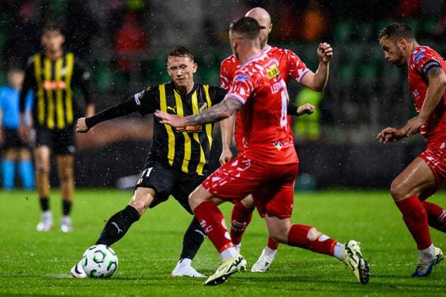 251002 Julius Lindberg of Häcken during the UEFA Conference League football match between Shelbourne FC and Häcken on October 2, 2025 in Dublin Photo Carl Sandin BILDBYRAN kod CS CS0783 fotboll, football, soccer, fotball,uefa conference league, confe  Copyright: CARLxSANDIN BB251002CS061