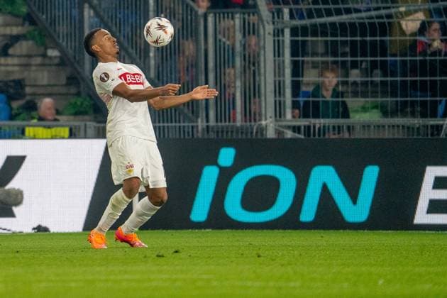 Basel, Switzerland, October 02th 2025 Jamie Leweling (18 Stuttgart) heads the ball during the Europa League football match between FC Basel 1893 and VfB Stuttgart at St. Jakob Park in Basel, Switzerland. Pascal von Büren (Pascal von Büren SPP) Copyright: xPascalxvonxBürenx xSPPx spp-en-PaVoBSp-PAVO_Foto-19