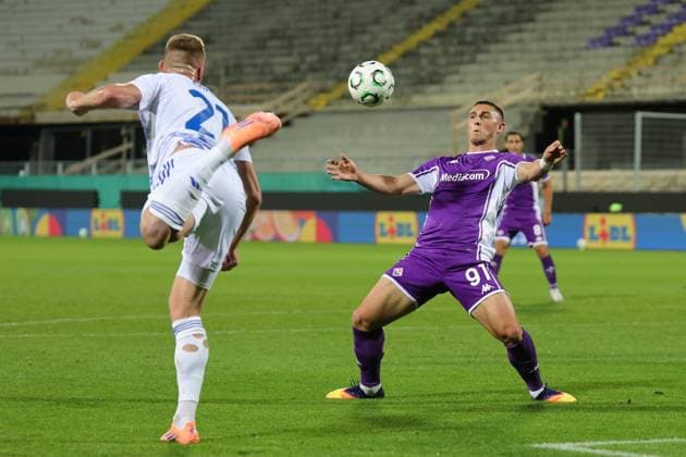 ACF Fiorentina v SK Sigma Olomouc - UEFA Conference League 2025 26 Roberto Piccoli of ACF Fiorentina controls the ball during the first match in the UEFA Conference League group Stage between ACF Fiorentina and SK Sigma Olomouc on October 2 ,2025 at Stadium Artemio Franchi, Florence , Italy Florence ITALIA  Copyright: xAndreaxMartinix originalFilename:martini-acffiore251002_npy1A.jpg