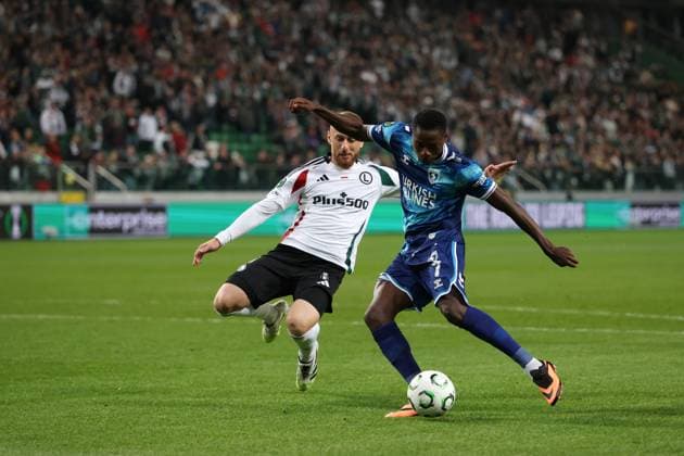 WARSZAWA 02.10.2025 MECZ 1. KOLEJKA LIGA KONFERENCJI SEZON 2025 26 --- UEFA CONFERENCE LEAGUE MATCH IN WARSAW: LEGIA WARSZAWA - SAMSUNSPOR KULUBU RAFAL AUGUSTYNIAK ARBNOR MUJA STRZELA GOLA FOT. PIOTR KUCZA FOTOPYK NEWSPIX.PL --- newspix.pl 