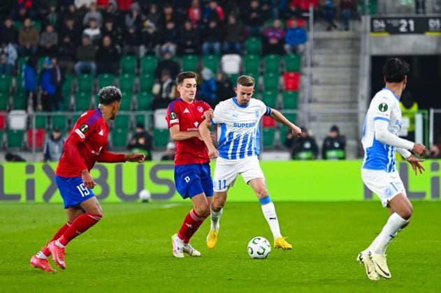 RECORD DATE NOT STATED SOSNOWIEC 02.10.2025 MECZ 1. KOLEJKA LIGA KONFERENCJI SEZON 2025 26: RAKOW CZESTOCHOWA - UNIVERSITATEA CRAIOVA --- UEFA CONFERENCE LEAGUE MATCH: RAKOW CZESTOCHOWA - UNIVERSITATEA CRAIOVA TOMASZ PIENKO NICUSOR BANCU FOT.WIKTOR FARYNA 400mm.pl NEWSPIX.PL --- newspix.pl 