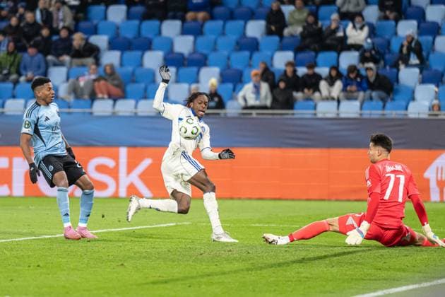 Martial Godo in a scoring chance during Europa Conference league match , SK Slovan Bratislava - RC Strasbourg , 02. october 2025, Tehelne pole Stadium, Bratislava, Slovakia Copyright: xMICHALxFAJT,ZOSPORTU.SKx MAR_4544
