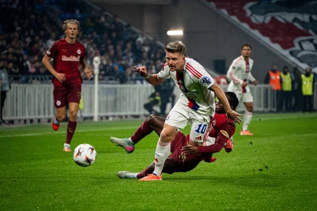 OL - Salzburg à Décines-Charpieu le 2 octobre 2025. Nicolas Liponne MAXPPP - Décines-Charpieu 02 10 2025 Pavel Sulc lors du match entre l Olympique Lyonnais (OL) et le Red Bull Salzburg, dans le cadre de la 2e journée de Ligue Europa, au stade de Lyon Groupama Stadium, à Décines-Charpieu le 2 octobre 2025. Match between Olympique Lyonnais (OL) and Red Bull Salzburg, as part of the second day of the Europa League, at the Groupama Stadium in Lyon, Décines-Charpieu, on October 2, 2025. Décines-Charpieu Auvergne-Rhône-Alpes FRANCE  Copyright: xMAXPPPxNicolasxLiponnex NLP202510027273 NLP202510027273