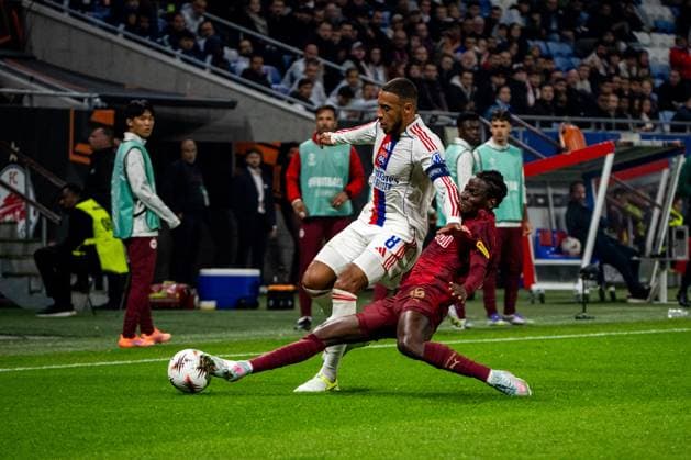 OL - Salzburg à Décines-Charpieu le 2 octobre 2025. Nicolas Liponne MAXPPP - Décines-Charpieu 02 10 2025 Corentin Tolisso lors du match entre l Olympique Lyonnais (OL) et le Red Bull Salzburg, dans le cadre de la 2e journée de Ligue Europa, au stade de Lyon Groupama Stadium, à Décines-Charpieu le 2 octobre 2025. Match between Olympique Lyonnais (OL) and Red Bull Salzburg, as part of the second day of the Europa League, at the Groupama Stadium in Lyon, Décines-Charpieu, on October 2, 2025. Décines-Charpieu Auvergne-Rhône-Alpes FRANCE  Copyright: xMAXPPPxNicolasxLiponnex NLP202510027278 NLP202510027278