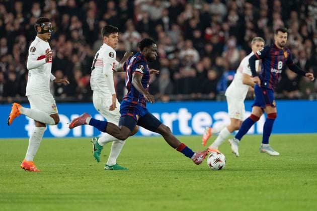 Switzerland UEFA Europa League 2025 26, FC Basel 1893 vs VfB Stuttgart St Jakob Park, Basel Philip Otele 7 Basel in action Copyright: xKjetilxWaberx