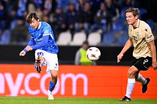 KRC Genk v Ferencvaros - UEFA Europa League GENK, BELGIUM - OCTOBER 02 : Ito Junya forward of KRC Genk during the UEFA Europa League 2025 26 League Phase MD2 match between KRC Genk and Ferencvaros on October 2, 2025 in Genk, Belgium, 02 10 2025 Genk Belgium  Copyright: xTomasxSiskx